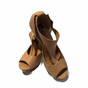 BC FRANCESCA SILVER TONE NUDE VEGAN LEATHER SANDAL